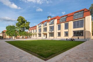 Hauptgebäude der Bauhaus Universität Weimar, Foto: Thomas Müller