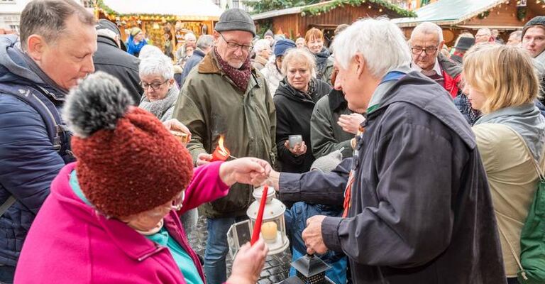 weihnachtsmarkt_friedenslicht-foto_maik_schuck_02844.jpg