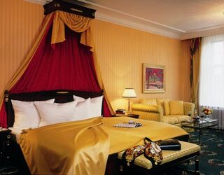 BEST WESTERN PREMIER Grand Hotel Russischer Hof