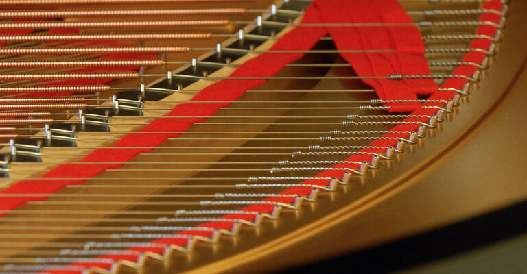 Klavier_Foto_Maik_Schuck_4.jpg Aufnahme : Maik Schuck, Lisztstraße 5, 99423 Weimar
Fu.Tel.: 0172 36 31 274 Tel.:0 36 43 77 82 57
Fax.: 0 36 43 77 82 58 foto@maikschuck.de
Veröffentlichungen und Reproduktionen
honorarpflichtig zzgl. 7 % MwSt
Finanzamt: Jena
Steuer-Nr.: 16227207470
USt-IdNr.: DE15024816
Postbank Frankfurt am Main
BLZ: 500 100 60 Kto.-Nr. 5805 10-608
IBAN DE40 5001 0060 0580 5106 08
BIC PBNKDEFF
Ich bitte um ein Belegexemplar.
www.maikschuck.de