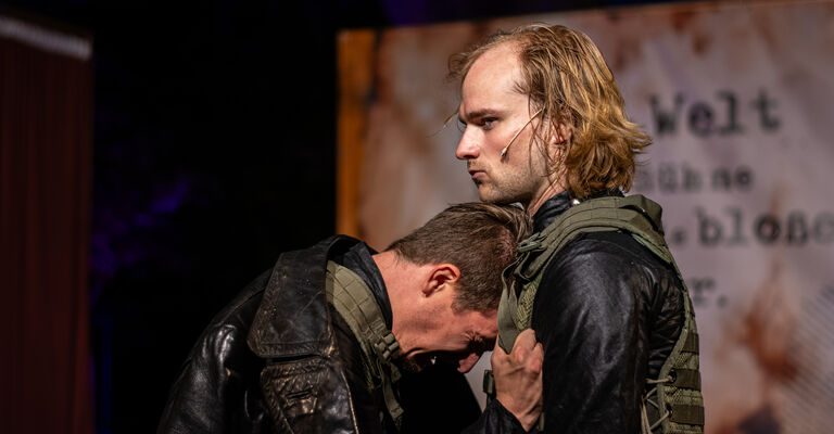 Shakespeare in Stücken_Foto Marius Luhn (5).jpg